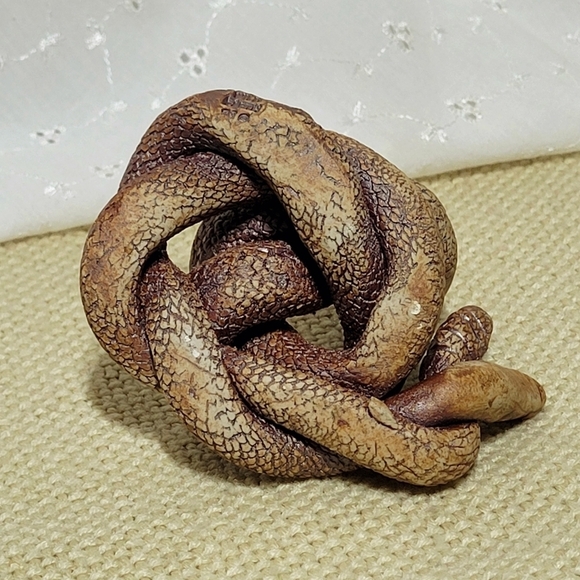 Rattlers Double Upright Figurine Shelf Sitter - Picture 3 of 5